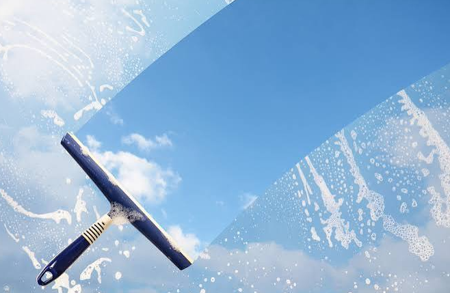 Customized Storefront Window Clarity Maintenance Package